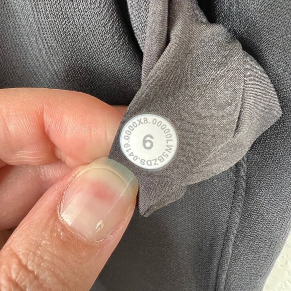 Lululemon On the Fly Jogger Pants 28" *Woven Black Size 6 Comfort Lounge Casual - Picture 8 of 8